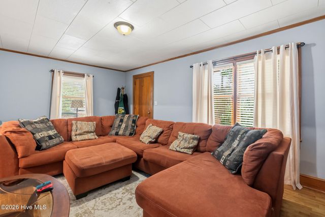 138 W Moore Street, Candor, NC 27229