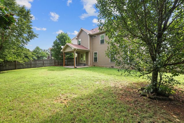 1928 Bell Chase Way, Clarksville, TN 37040