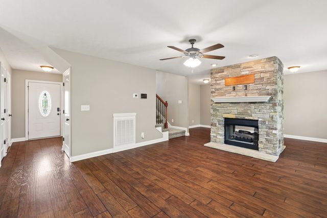 1928 Bell Chase Way, Clarksville, TN 37040