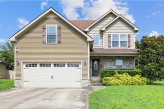 1928 Bell Chase Way, Clarksville, TN 37040