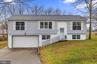 45 CAMBRIDGE CIR, Liverpool, PA 17045