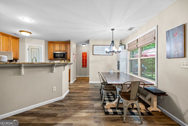 32 Brooks Lake Drive, Newnan, GA 30263