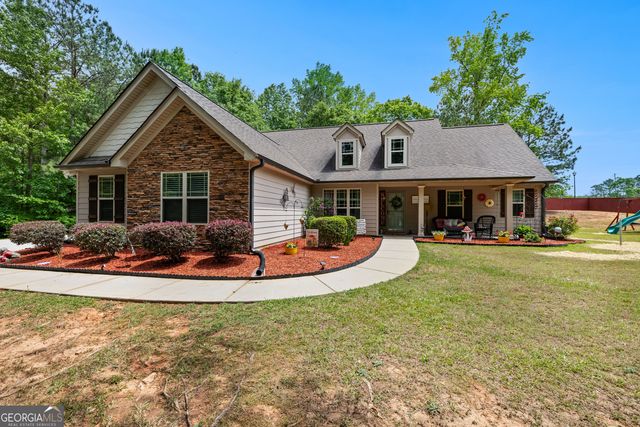 32 Brooks Lake Drive, Newnan, GA 30263
