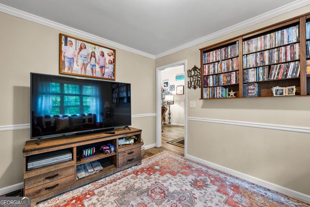 32 Brooks Lake Drive, Newnan, GA 30263