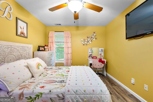 32 Brooks Lake Drive, Newnan, GA 30263