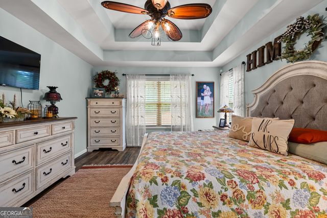 32 Brooks Lake Drive, Newnan, GA 30263