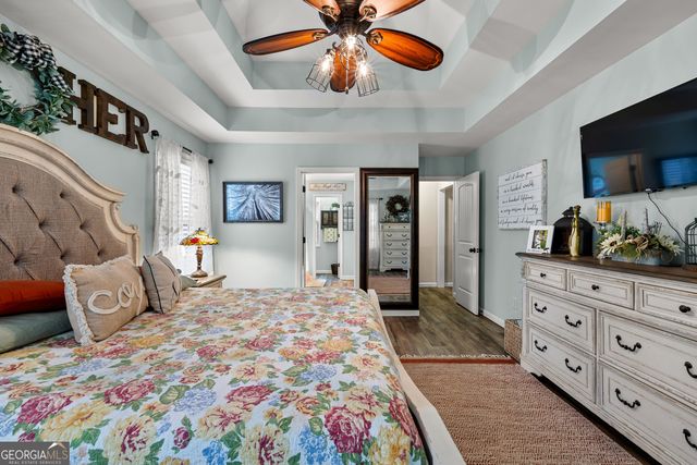32 Brooks Lake Drive, Newnan, GA 30263