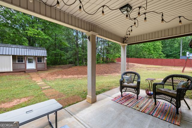 32 Brooks Lake Drive, Newnan, GA 30263