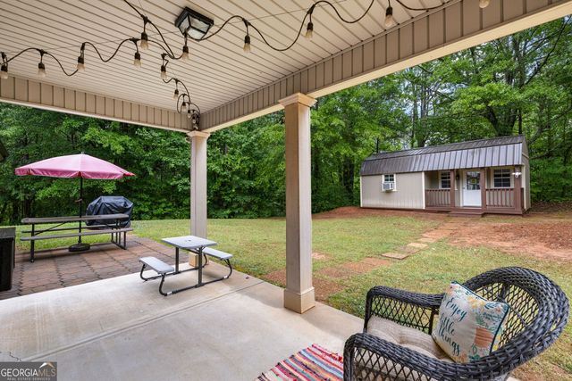 32 Brooks Lake Drive, Newnan, GA 30263