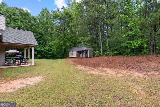 32 Brooks Lake Drive, Newnan, GA 30263