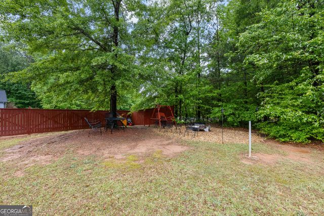 32 Brooks Lake Drive, Newnan, GA 30263