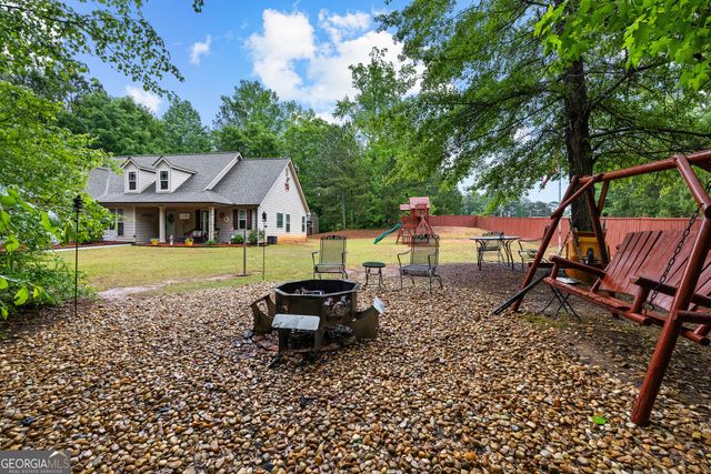 32 Brooks Lake Drive, Newnan, GA 30263