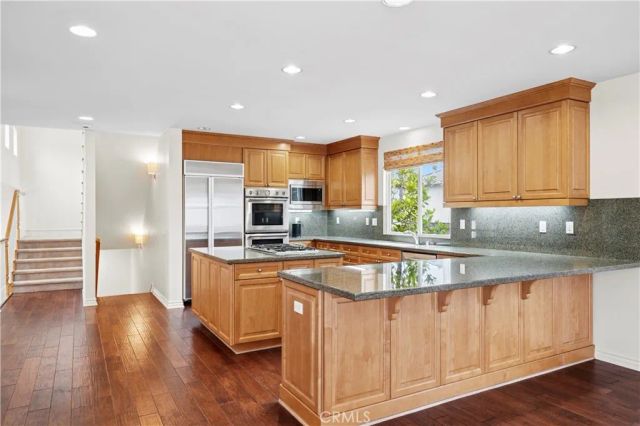 314 Larkspur Avenue, Corona Del Mar, CA 92625