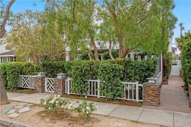 314 Larkspur Avenue, Corona Del Mar, CA 92625