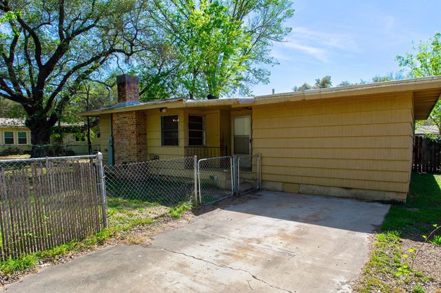 606 Wheelock Street, Hearne, TX 77859