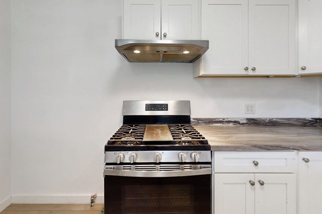 606 Wheelock Street, Hearne, TX 77859