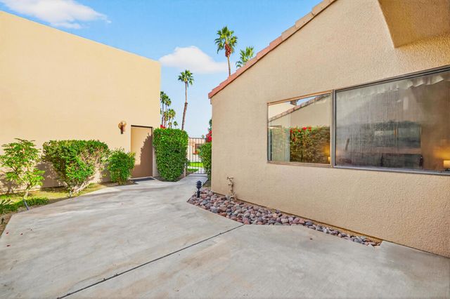 76491 Daffodil Drive, Palm Desert, CA 92211