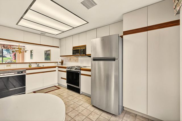 76491 Daffodil Drive, Palm Desert, CA 92211