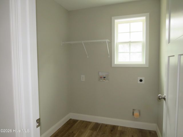 435 W New Jersey Avenue, Southern Pines, NC 28387