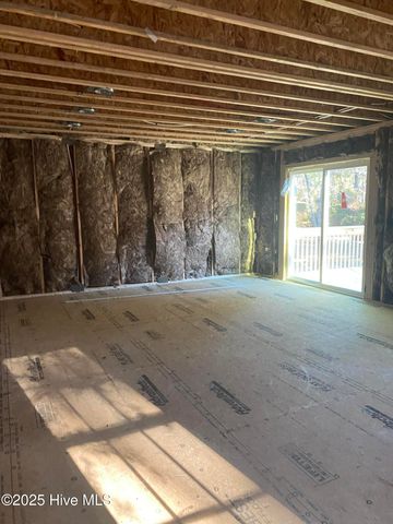 435 W New Jersey Avenue, Southern Pines, NC 28387