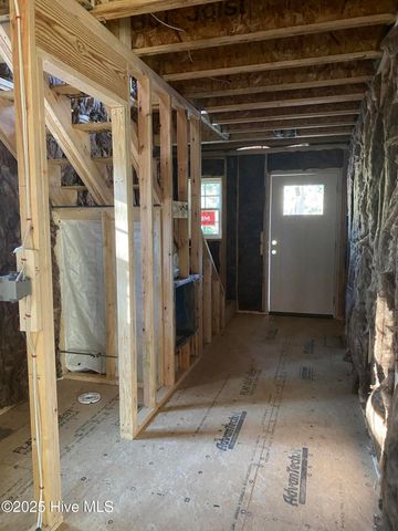 435 W New Jersey Avenue, Southern Pines, NC 28387