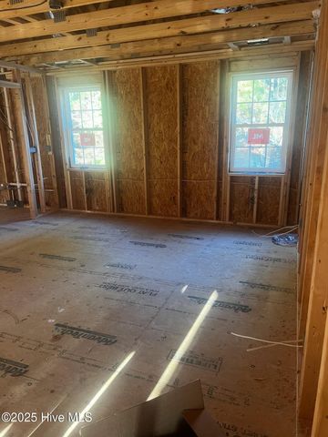 435 W New Jersey Avenue, Southern Pines, NC 28387