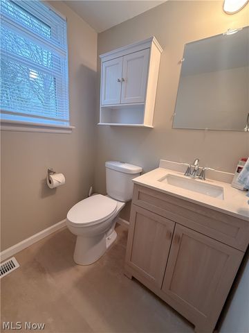 8552 Usher Road, Olmsted Twp, OH 44138