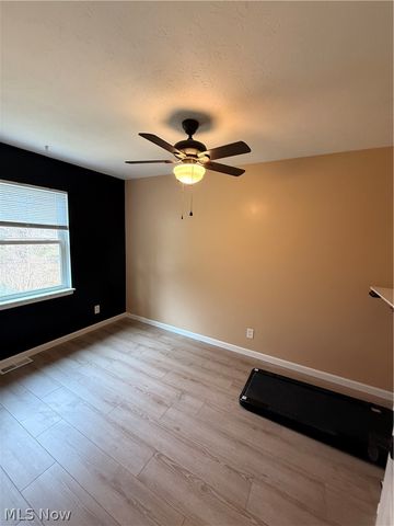 8552 Usher Road, Olmsted Twp, OH 44138