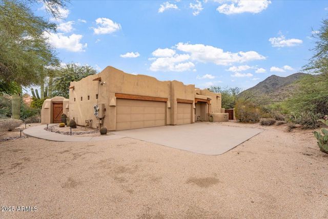 5976 E AGAVE Place, Carefree, AZ 85377
