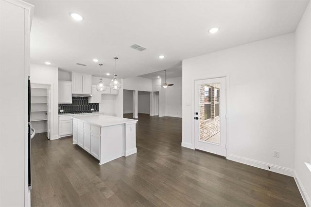 700 Brazos Drive, Van Alstyne, TX 75495