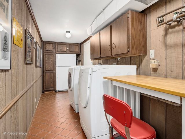 116 Rivershire Lane, Lincolnshire, IL 60069