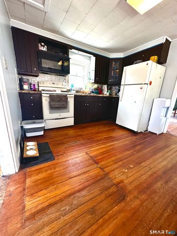 68 Lillibridge Avenue, Voluntown, CT 06384