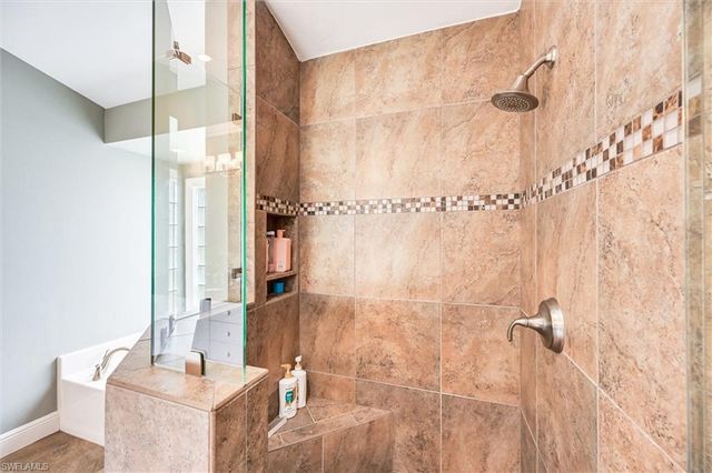 458 Waterleaf CT, Marco Island, FL 34145