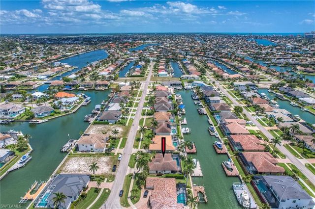458 Waterleaf CT, Marco Island, FL 34145