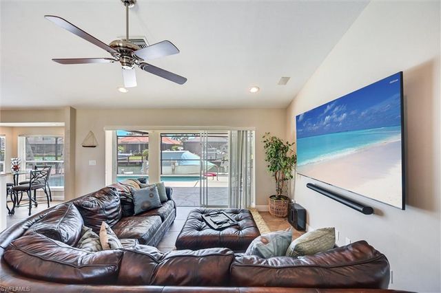 458 Waterleaf CT, Marco Island, FL 34145