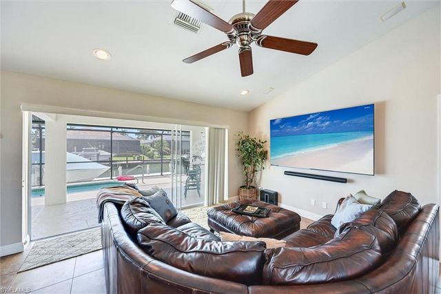 458 Waterleaf CT, Marco Island, FL 34145