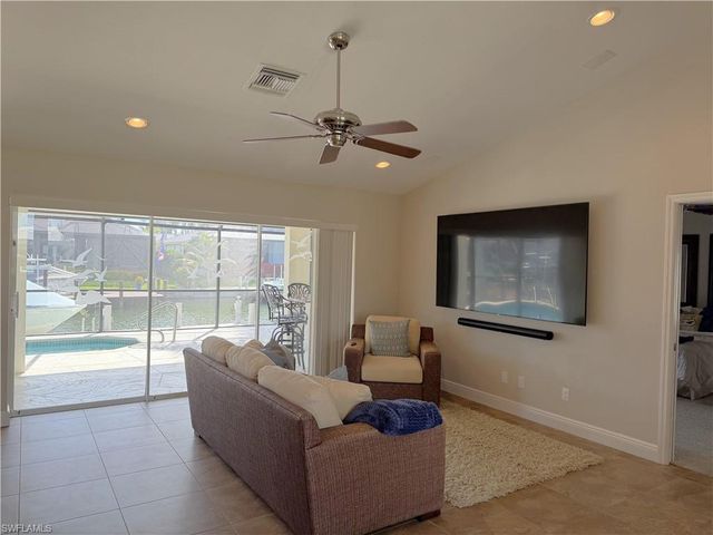 458 Waterleaf CT, Marco Island, FL 34145
