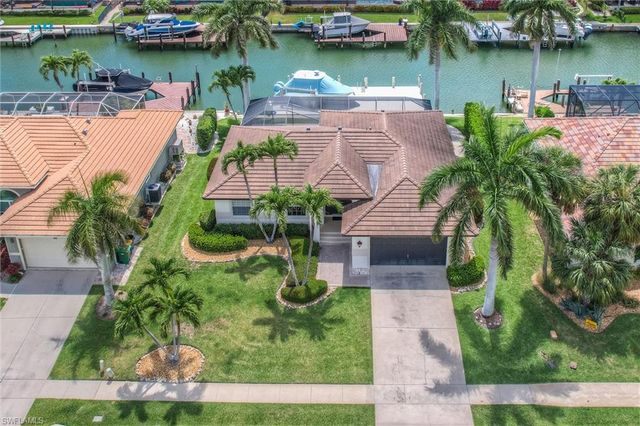 458 Waterleaf CT, Marco Island, FL 34145