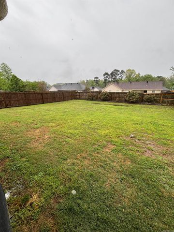 313 Grant Drive, Bryant, AR 72022