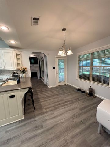 313 Grant Drive, Bryant, AR 72022