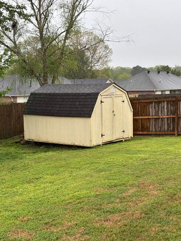 313 Grant Drive, Bryant, AR 72022