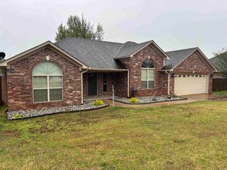 313 Grant Drive, Bryant, AR 72022