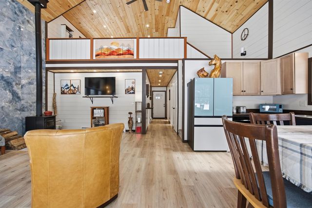 535 North Road, Sunapee, NH 03782