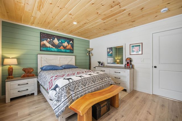 535 North Road, Sunapee, NH 03782