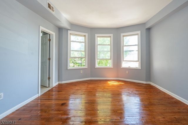 167 Seymour Ave, Newark City, NJ 07108