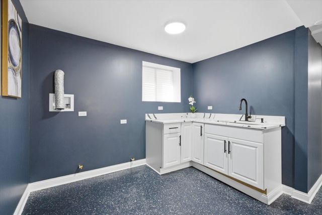 6341 S Francisco Avenue, Chicago, IL 60629