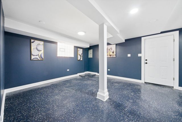 6341 S Francisco Avenue, Chicago, IL 60629