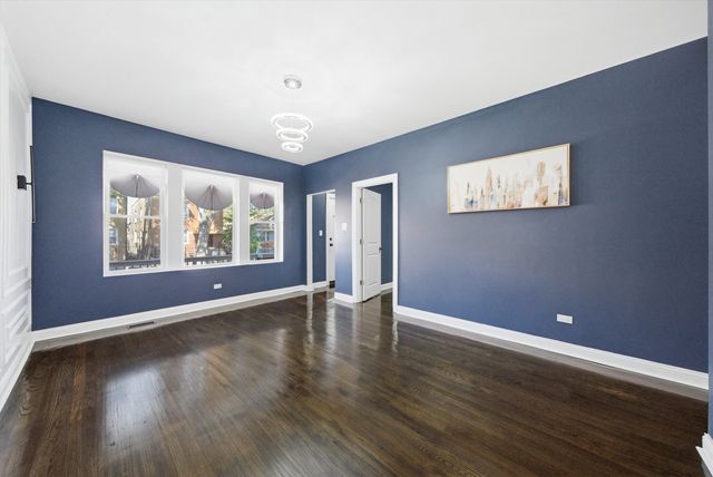 6341 S Francisco Avenue, Chicago, IL 60629