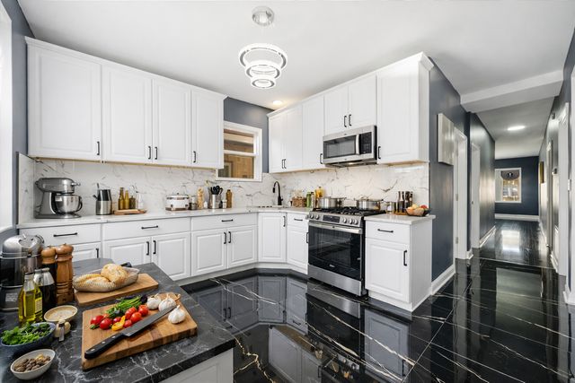 6341 S Francisco Avenue, Chicago, IL 60629