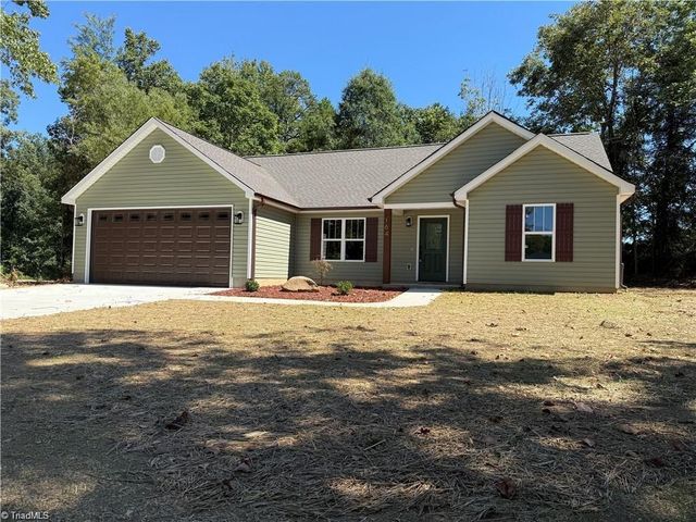 226 Holland Lane, Thomasville, NC 27360